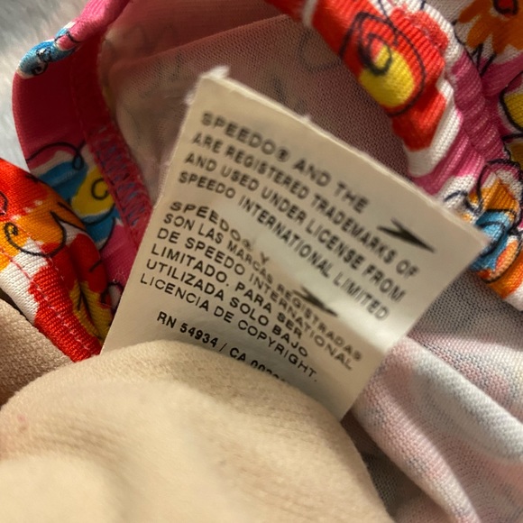 Speedo Flower Print 🌺 Swimsuit - Picture 8 of 9